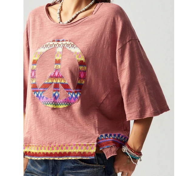 Boho Colorful Peace Sign Patch Short Sleeve Loose Fit Top - Picture 5 of 6